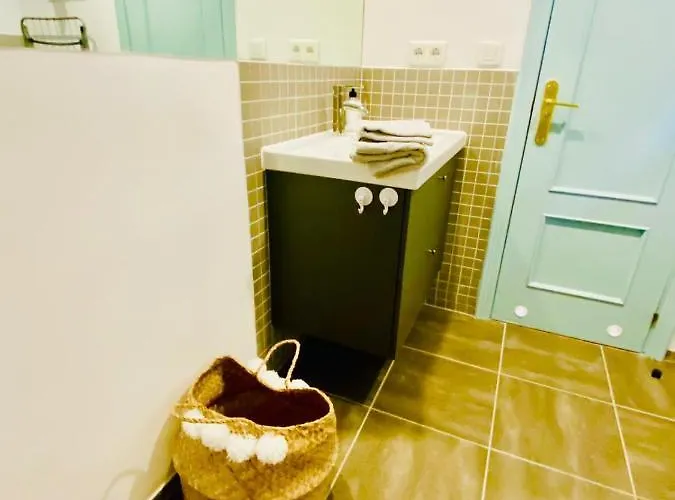 Golden Wave Surf Βίλα