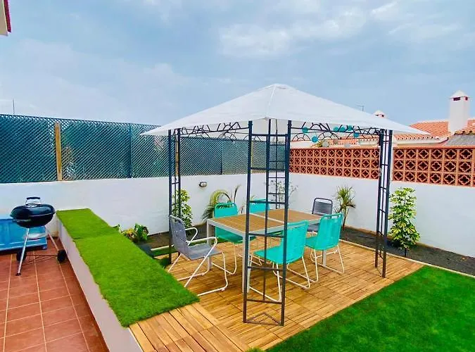 Golden Wave Surf Villa